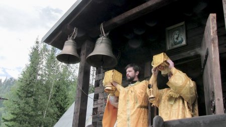 В горах Кузнецкого Алатау открылся ежегодный Областной скаутский слет Братства православных следопытов