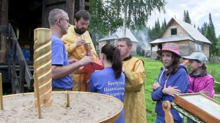 В горах Кузнецкого Алатау открылся ежегодный Областной скаутский слет Братства православных следопытов
