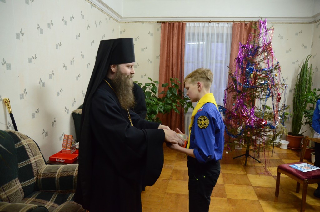 Православные следопыты г.Колпашево поздравили архипастыря с Рождеством Христовым
