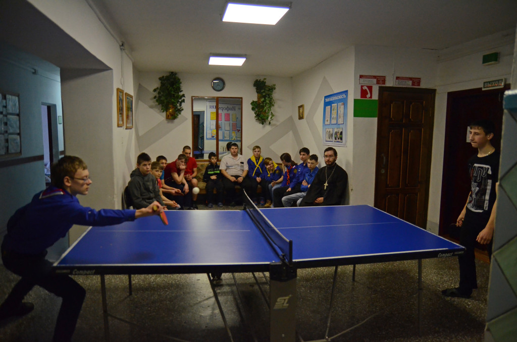 Колпашевские православные следопыты и дети из Тогурского детского дома провели турнир по настольному теннису
