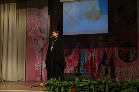 В Кемерово прошел концерт православных следопытов, посвященный Дню матери